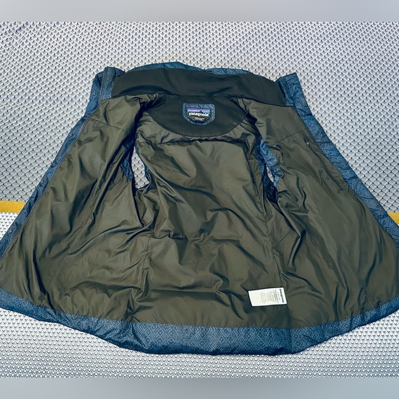 Patagonia Women’s Down With It Vest Size S - Dark blue/Black Pattern - Picture 11 of 14